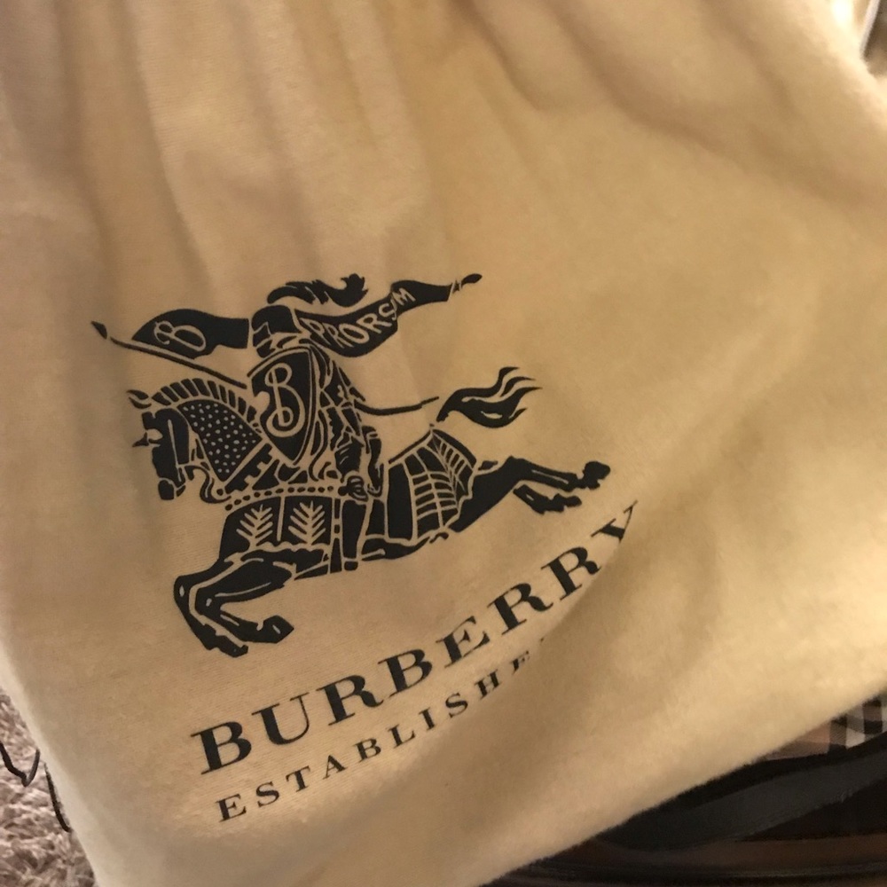 Purse - Picture 2 of 7